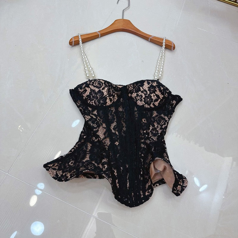 Feminine set