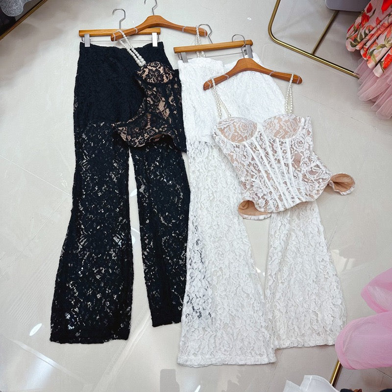 Feminine set