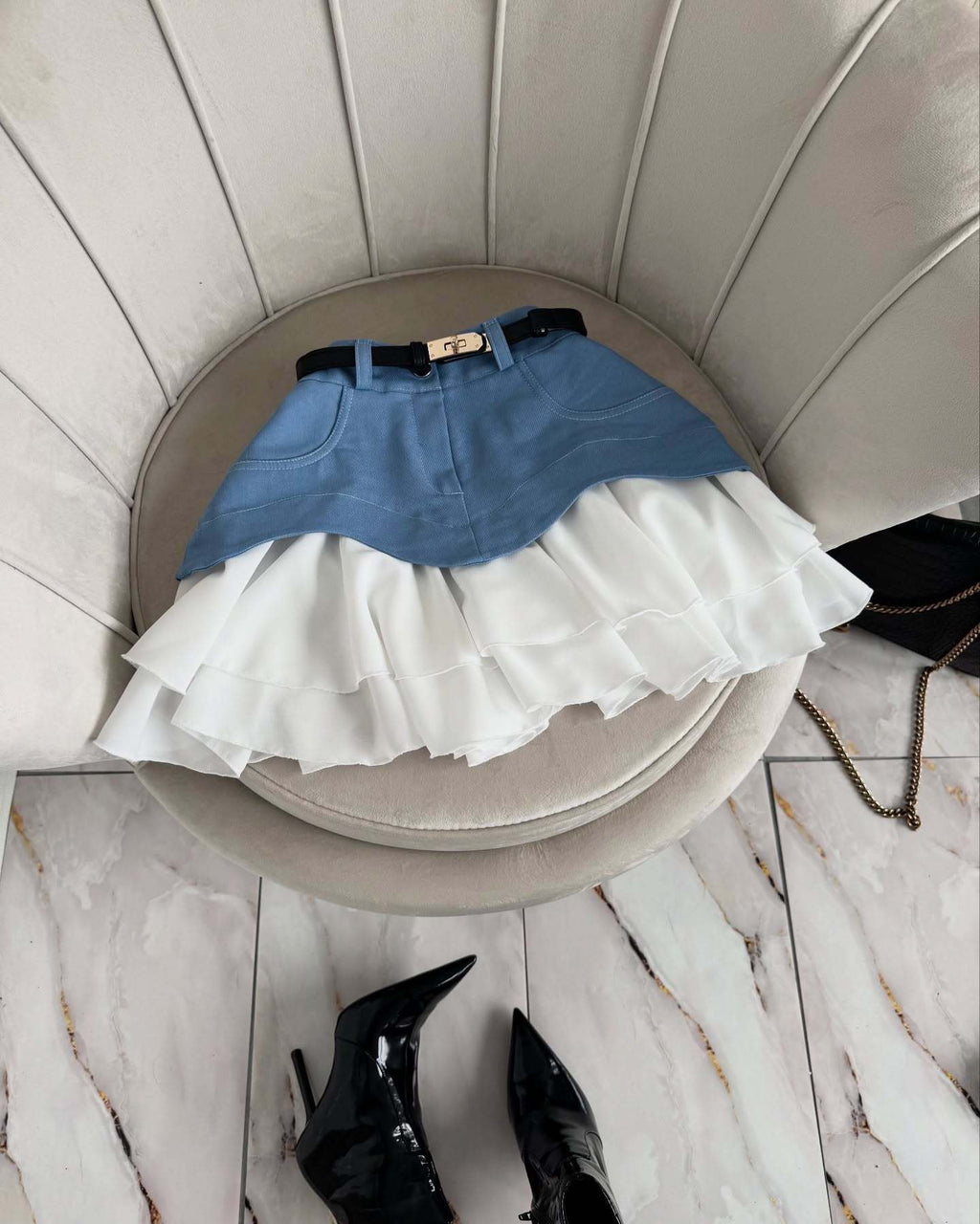 Ruffled cake skirt