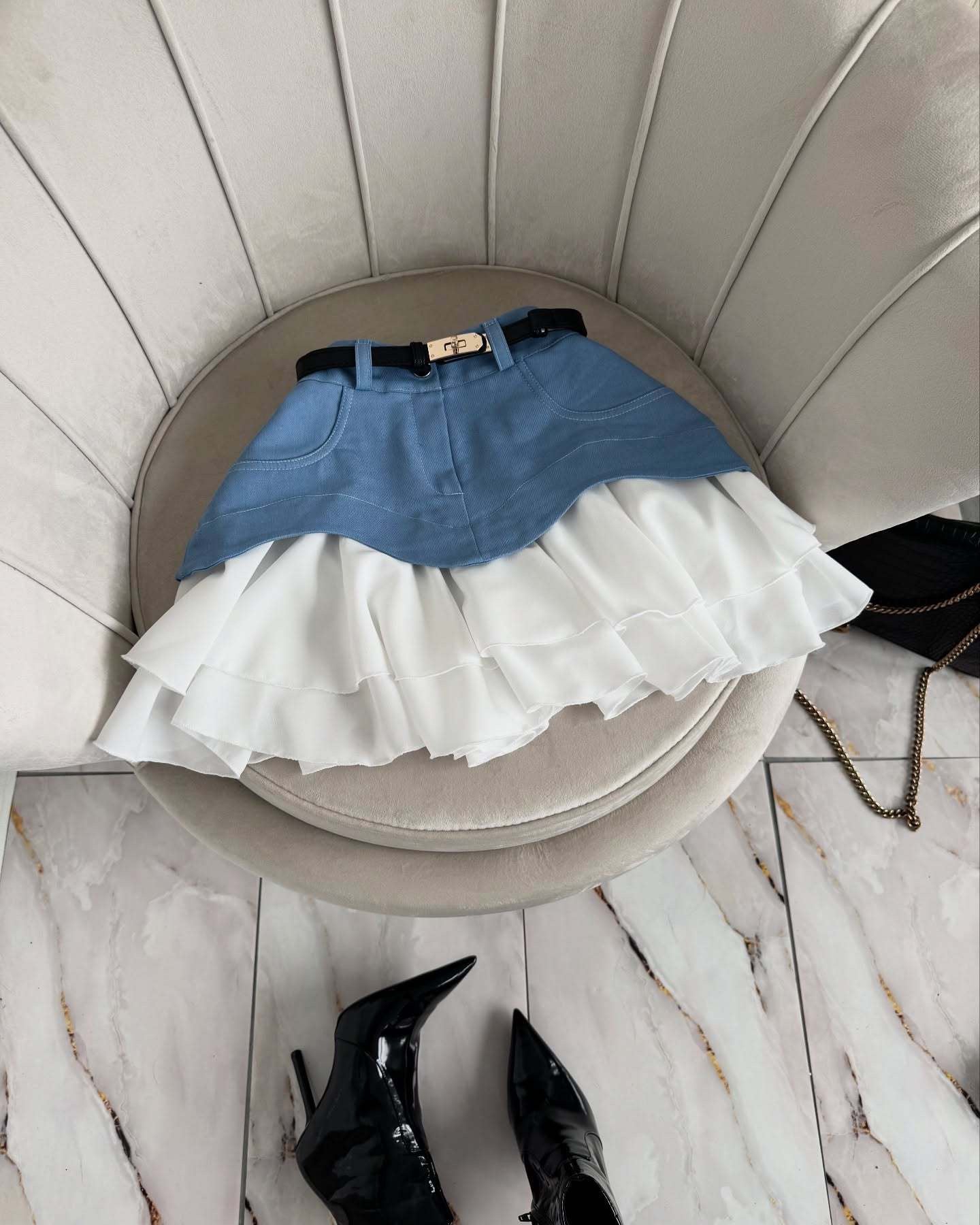 Ruffled cake skirt