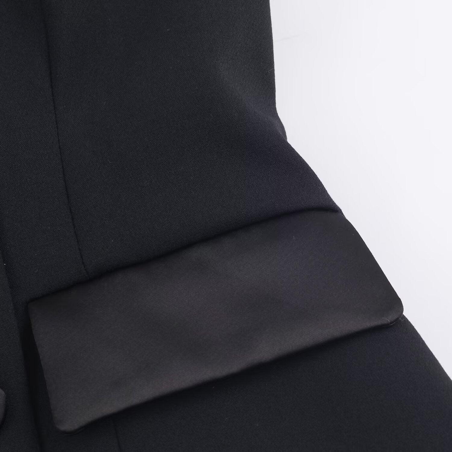 Halter neck vest style