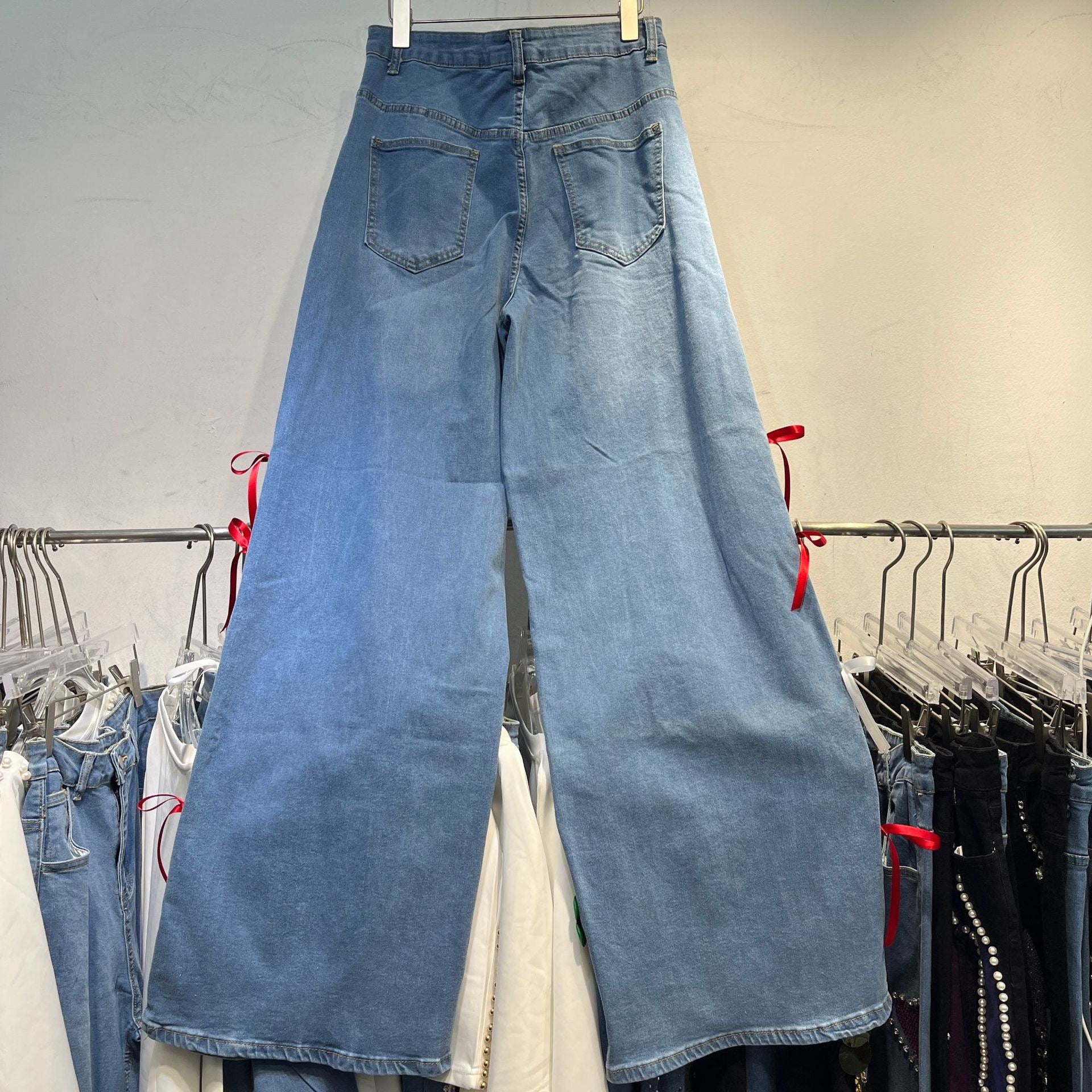 4D flowers jeans