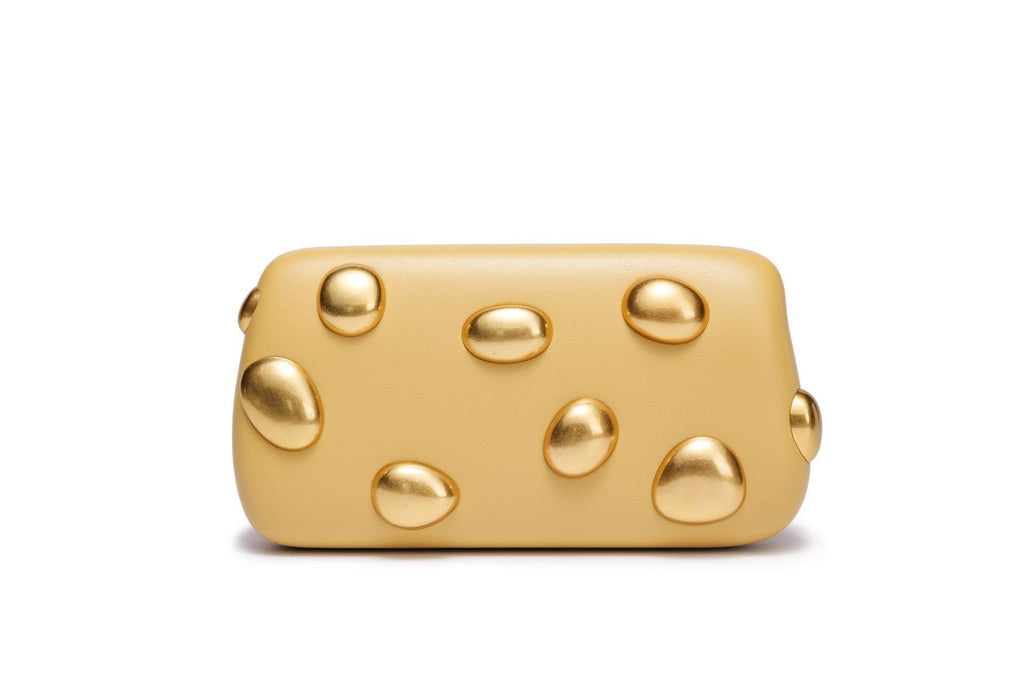 Studs clutch