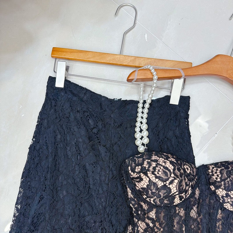 Feminine set