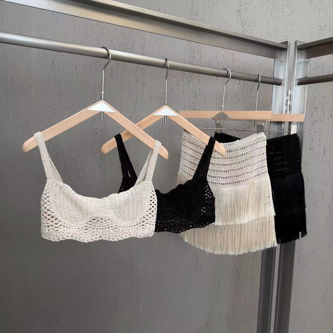 Tassel knitted wrap set