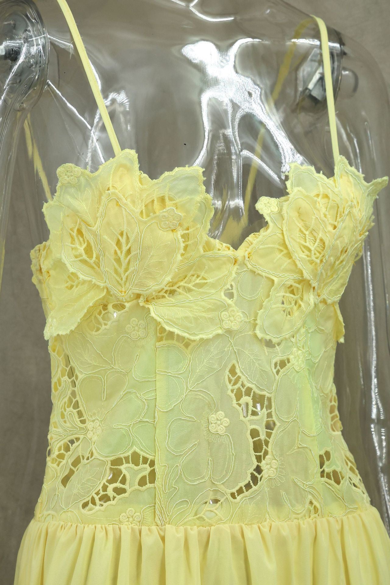 Embroidery floral dress