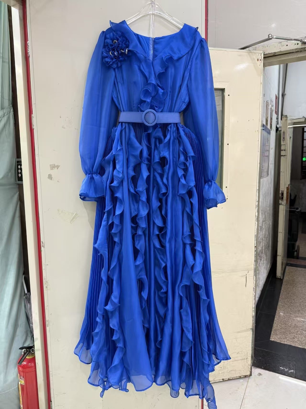 Ruffles belt dress