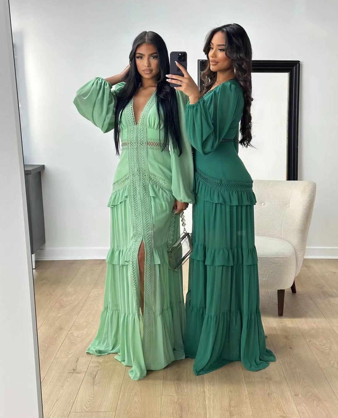 Splicing long sleeves dress