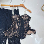 Feminine set
