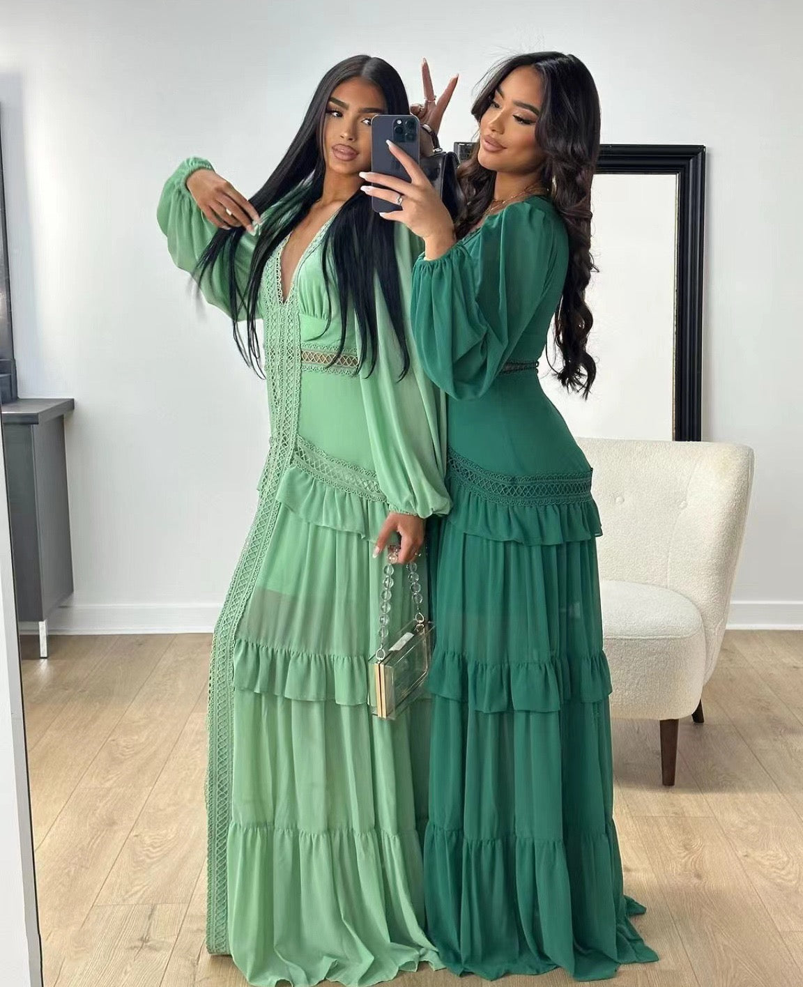 Splicing long sleeves dress