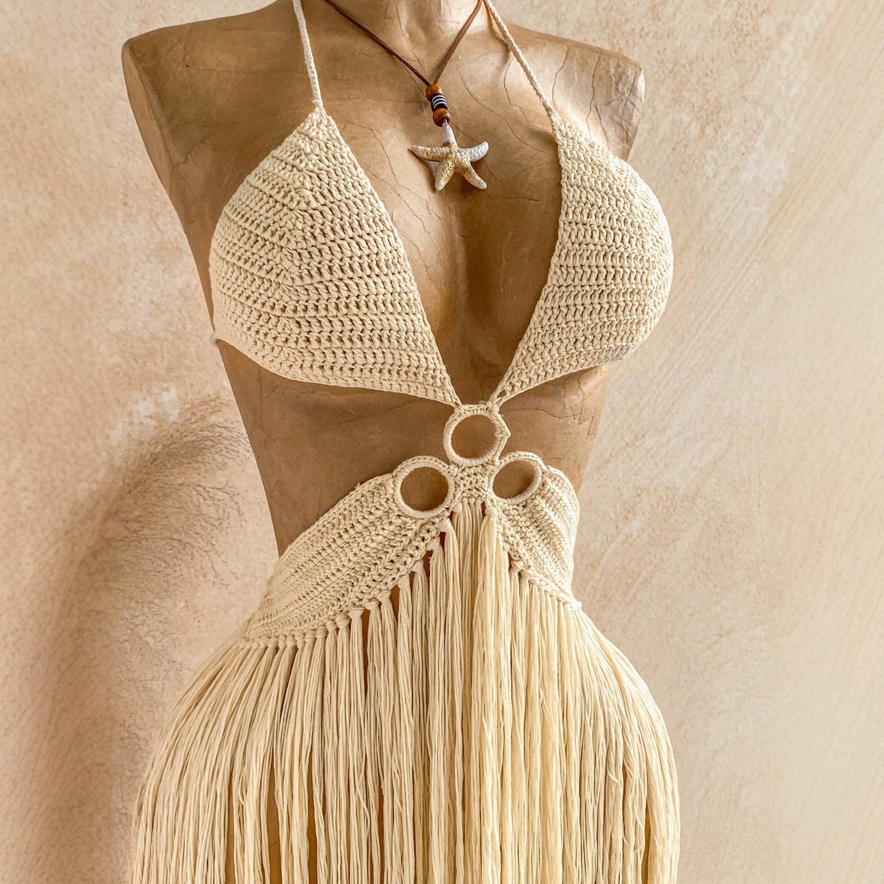 Ha de Adę crochet tassel dress