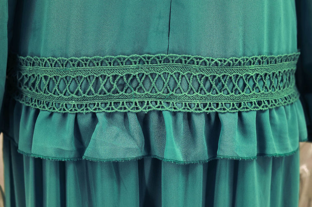Splicing long sleeves dress