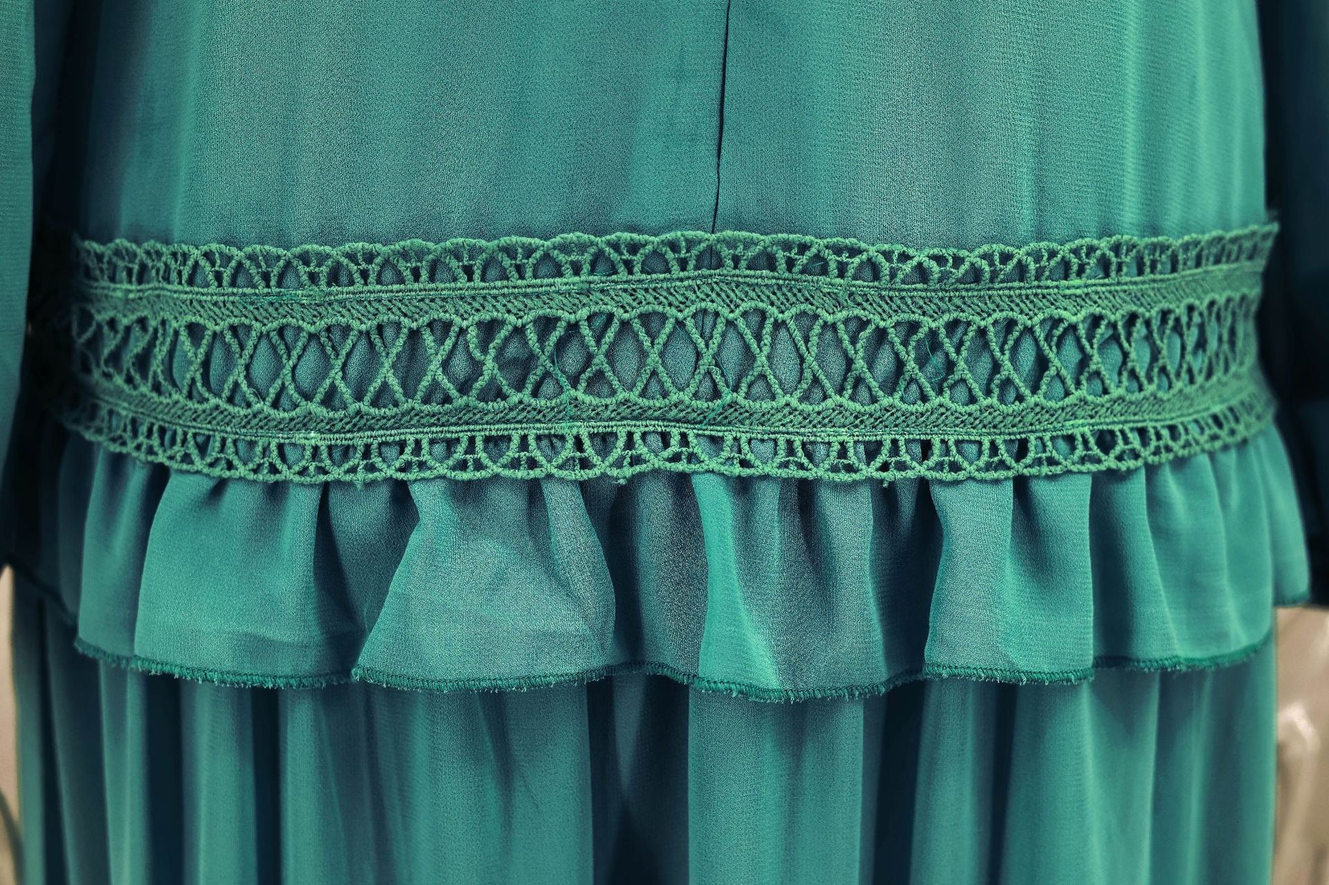 Splicing long sleeves dress