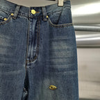 Trending eyes jeans