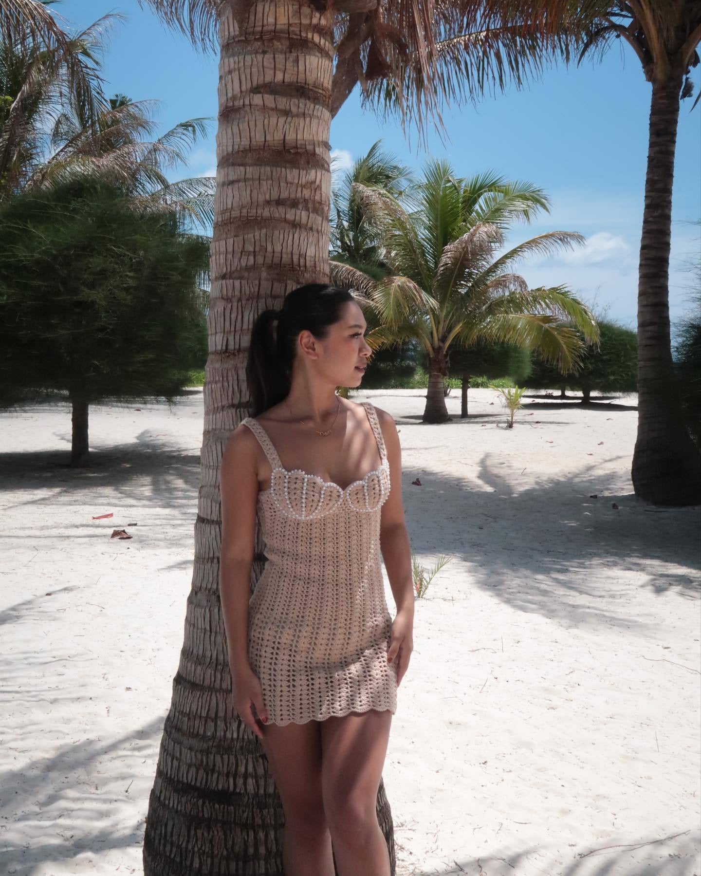 Beach pearl dress
