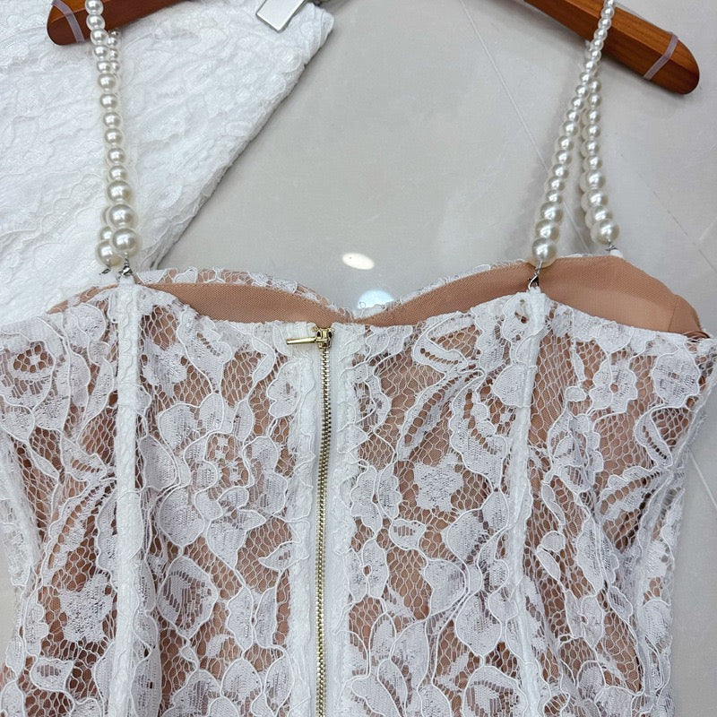 Feminine set