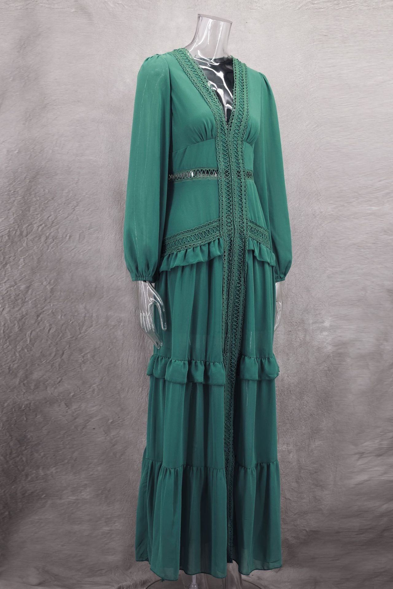 Splicing long sleeves dress