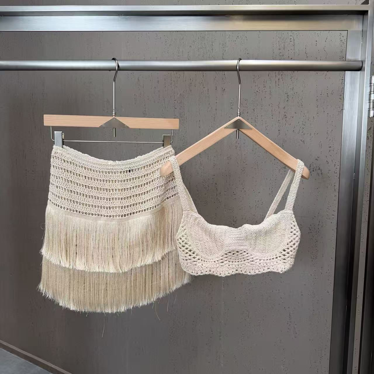 Tassel knitted wrap set
