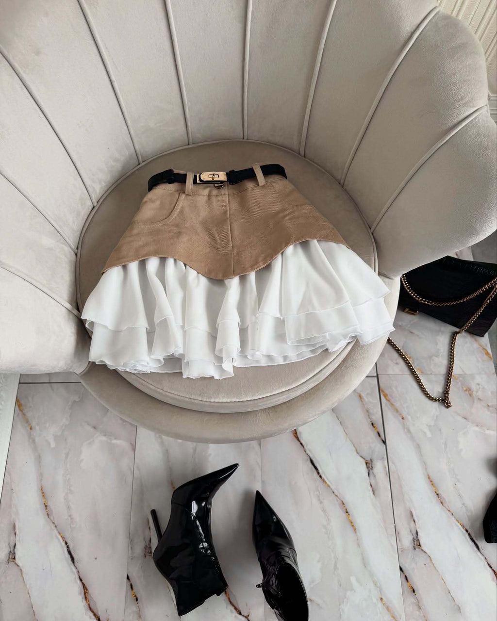 Ruffled cake skirt