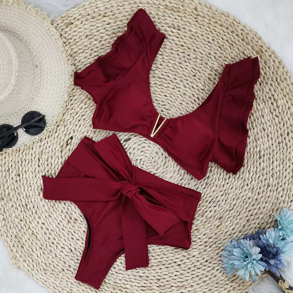 Stitching and ruffled edges bikini