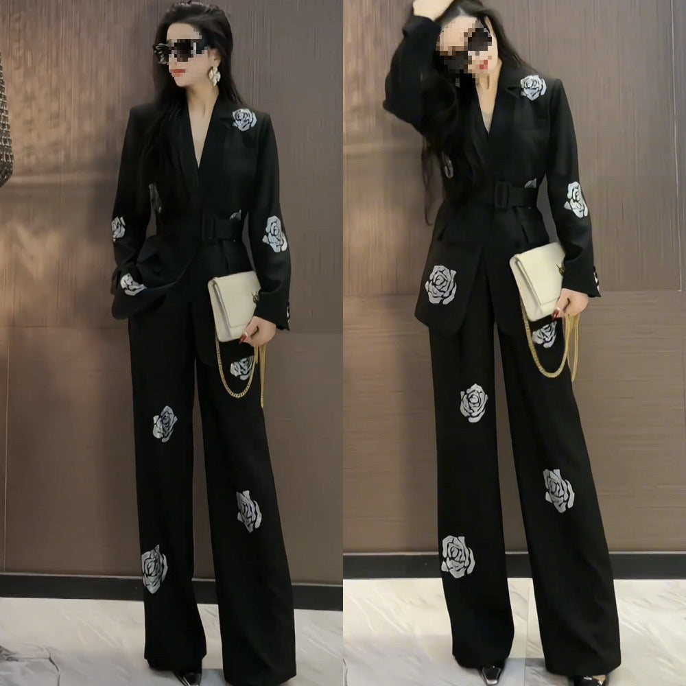Diamond flower suit